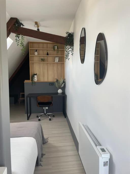 Апартаменты Duplex Bord De L'Eure - Parking Inclus - Jolie Vue Sur La Cathedrale Шартр Экстерьер фото