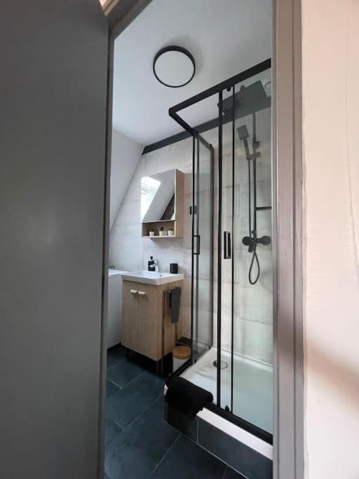 Апартаменты Duplex Bord De L'Eure - Parking Inclus - Jolie Vue Sur La Cathedrale Шартр Экстерьер фото