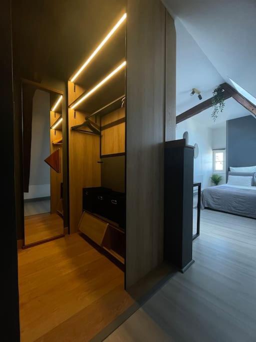 Апартаменты Duplex Bord De L'Eure - Parking Inclus - Jolie Vue Sur La Cathedrale Шартр Экстерьер фото