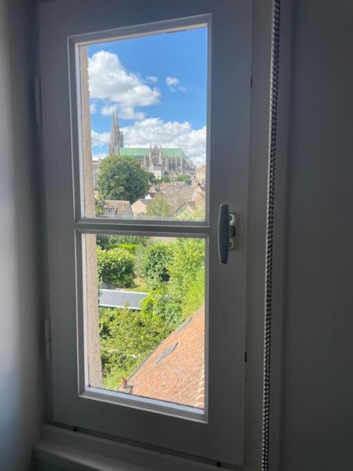 Апартаменты Duplex Bord De L'Eure - Parking Inclus - Jolie Vue Sur La Cathedrale Шартр Экстерьер фото